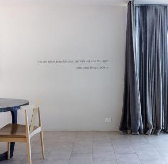 Taroona Casa | Architectural glass house with ocean views