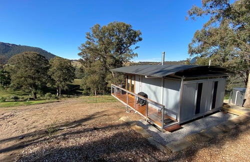 South Bowenfels Cabina | Architectural Mountain Eco Pod
