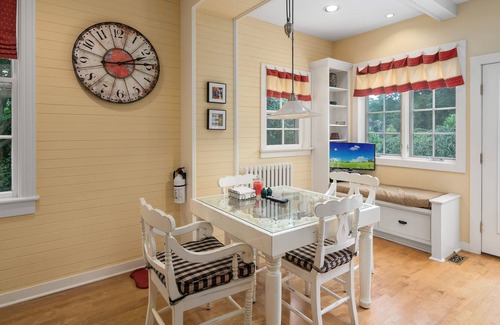 Red Bank Casa | Obra maestra arquitectónica en Red Bank NJ - carácter y encanto. Caminar a la ciudad.