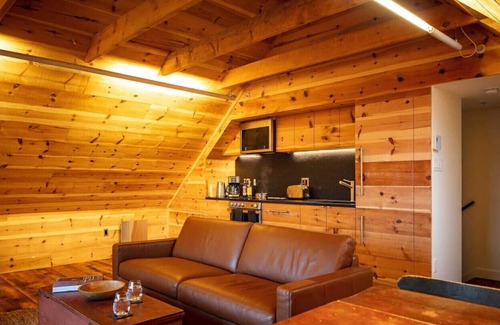 Lunenburg Waterfront Condominio | Diseñado arquitectónicamente en Lunenburg - The Bluerocks