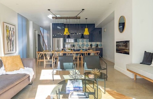 Knox - Henderson Casa | Architecturally unique luxury home in Dallas