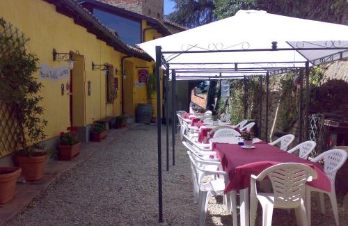 Monforte d'Alba Cama Y Desayuno | Arco Dei Nobili