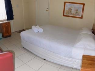 West Wyalong Hotel | Ardeanal Motel