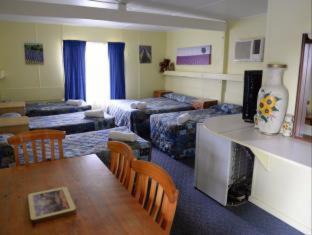 West Wyalong Hotel | Ardeanal Motel