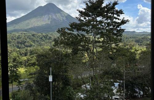 Aguas termales de Arenal Hotel | Arenal Roca Lodge & Bungalows