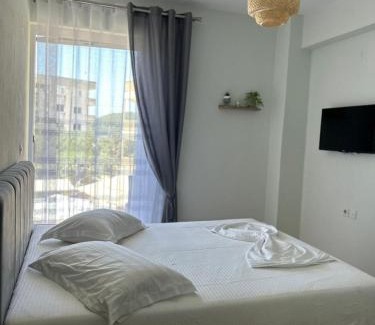 Himare Cama Y Desayuno | Areti Rooms Hotel