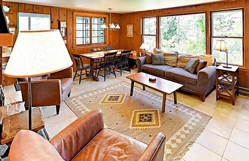 Orleans Casa | Areys Pond Point