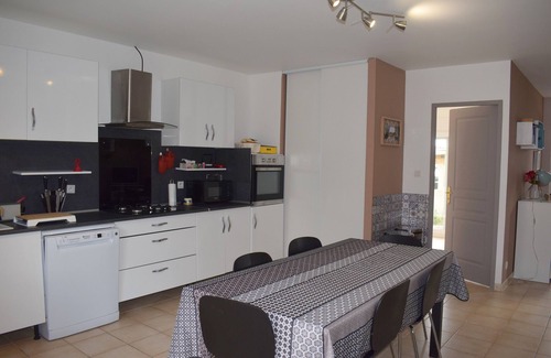 Argeliers Casa | Argeliers (Aude), Languedoc. House 9 persons with swimming pool. 40 min from the beaches