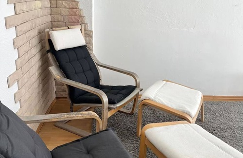 Zeitz Apartamento | AriProp Berlin Style Workers’ flat–private Parking