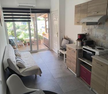 Agia Pelagia Casa | Arismari Studio 2 min from Mades Organized Beach