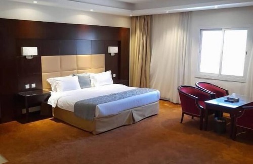 Al-Hamra'a Apartamento | Arjan Suites HOTEL