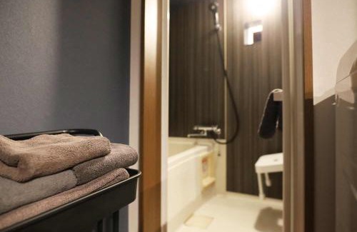 Toyohira Apartamento | Ark Coat 304 Luxury BlackII