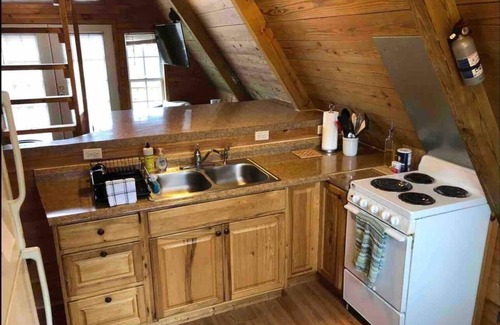 Harrison Cabina | Arkansas A-Frame creates cozy, comfortable memories for years to come.