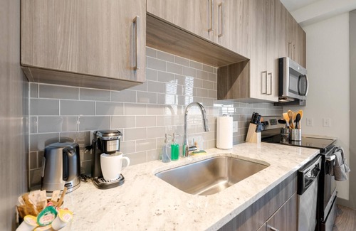 Central Arlington Apartamento | Arlington Roomy Studio Apartment