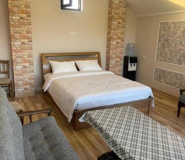 Yerevan Apartamento | ARM Garden EVN Zvartnots