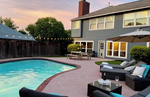 West Oak Hill Casa | Armadillo’s Pad – Pool, Game Room, Gym & more…