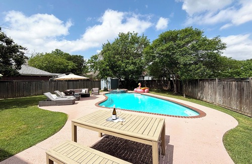 West Oak Hill Casa | Armadillo’s Pad – Pool, Game Room, Gym & more…