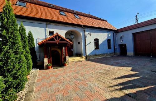 Gherla Hotel | Armenopolis - Adults Only