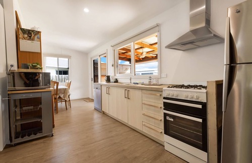 Paynesville Casa | Armstrong Cottage - Cozy Retreat Near the Lake