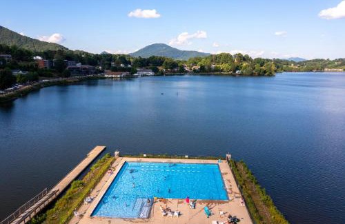 Lake Junaluska Casa | Armstrong House Combo