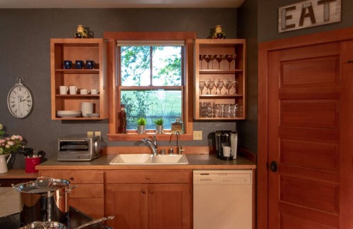 Walla Walla Casa | Armstrong Vineyard Cottage