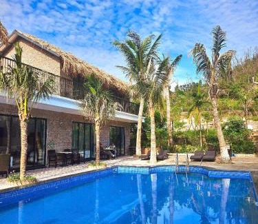 Cat Hai Casa | AROMA GARDEN HOMESTAY s