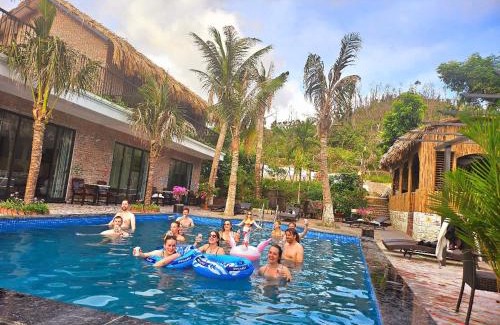 Cat Hai Casa | AROMA GARDEN HOMESTAY s