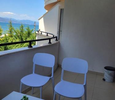 Tushemisht Apartamento | Aron Home