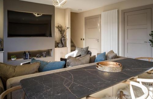 Isle of Arran Casa | Arran Shores Luxury Shorefront Apartment 4