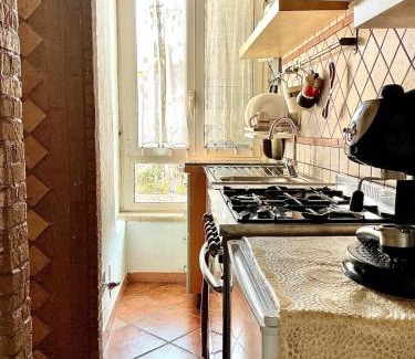 Tivoli Apartamento | ARRIVA LUI!Bello bello,ci pensa lui, stai tranquillo