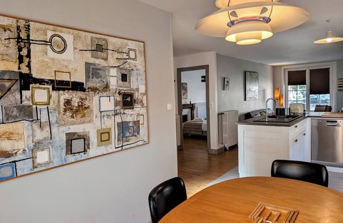 Saint-Pair-sur-Mer Apartamento | Art and Vintage seaside apartment 1 minute walk from the beach 4 people