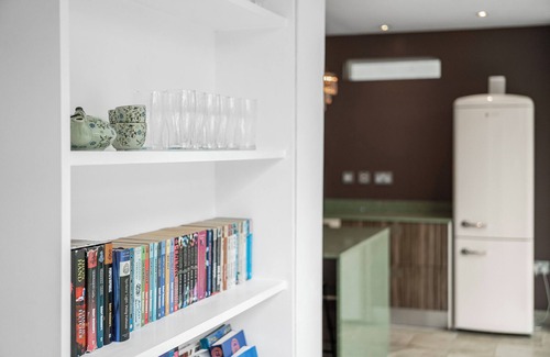 Oxford Villa | Art Décor Villa in Oxfordshire