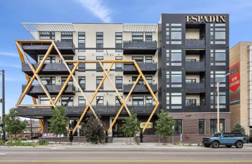 Highland Casa | Art Inspired Stay | Espadin LoHi