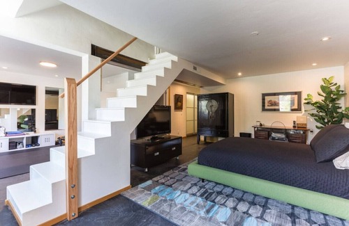 Miraloma Park Casa | Art & Music Lovers Home in Center of SF w/ Parking