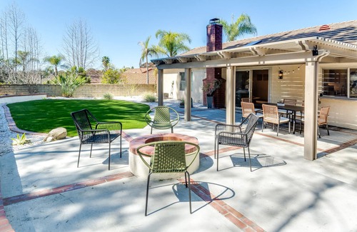 Mission Viejo Casa | Artful Cozy Family House - Near Irvine&Laguna Beach