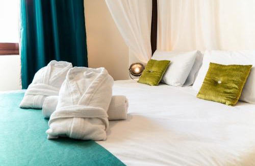 Medina Casa | ArtHouse Cinema Hotel