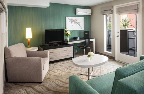 Little Italy Hotel | Artistic Balcony Suite w/Vibrant Little Italy Ambiance – Central Location