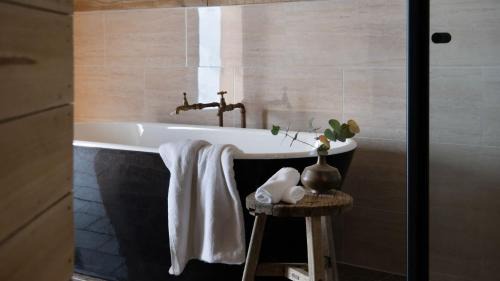 Hepburn Springs Casa | Artists Garden Cottage