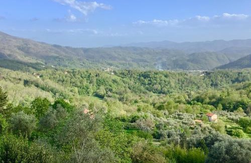 Sesta Godano Casa | Artists' holiday home near Cinque Terre - 4 bedrooms, large terrace, great views