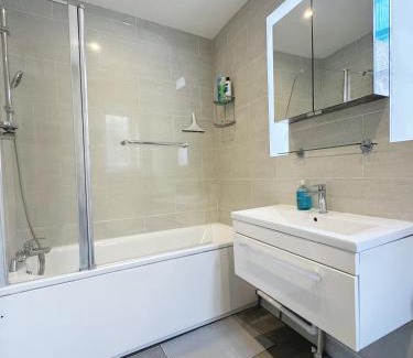 Hammersmith Apartamento | Artsy & bright Hammersmith London 1b1b, up to 4 people