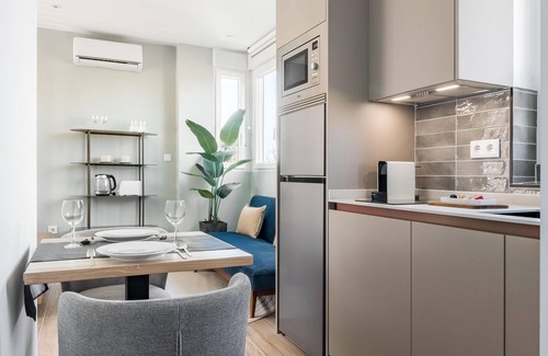 Ciudad Lineal Apartamento | Arturo Soria Stays by Charming VI - recién renovado con Parking