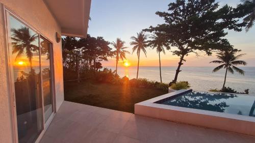 Mambajao Casa | ArtVilla Camiguin - Luxus Homestay mit Infinity Pool und Sunset View