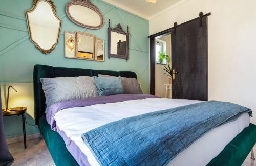 Olhao Casa | Arty Vintage Townhouse with Rooftop Shower & Sun Loungers