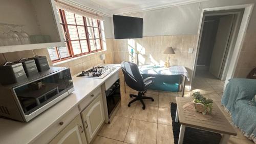 Greater Johannesburg Metropolitan Area Apartamento | Artzys private Flatlet 1km to Olivedale Clinic