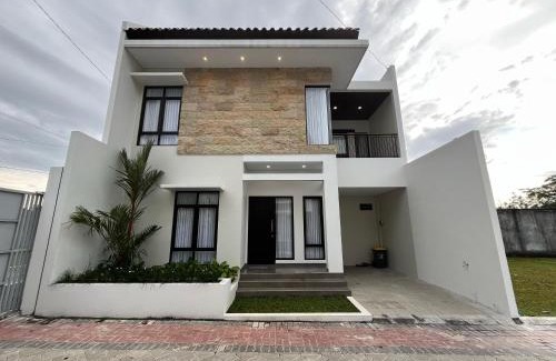 Kalasan Casa | Aruna Kalasan