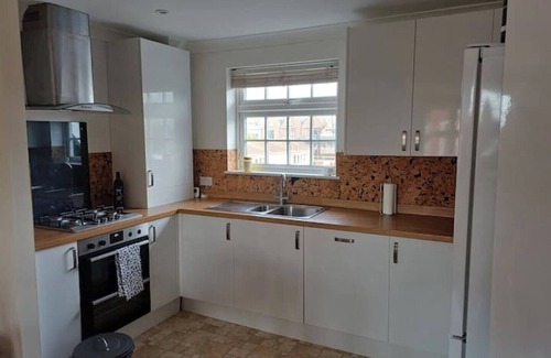 Bouvet Island Casa | Arundel Central Apartment with rare parking. Pet Friendly.