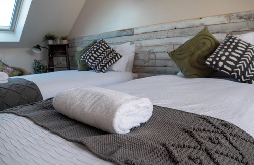 Arundel Cama Y Desayuno | Arundel gorgeous en suite twin room with easy parking plus breakfast