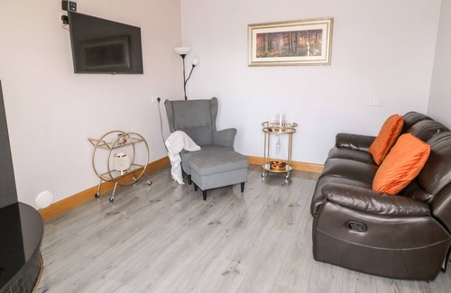 Omagh Cabina | ARVALEE COTTAGE, pet friendly, character holiday cottage in Omagh
