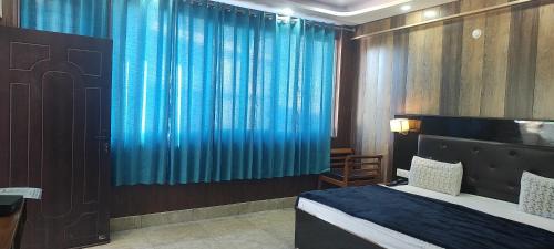 Lansdowne Casa | Arya Mansion