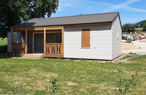 Arzal Chalet De Esquí | ARZ1-Quiet 2-bedroom chalet with swimming pool
